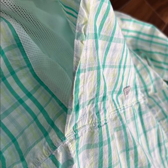Large Columbia button down shirt - Picture 7 of 7